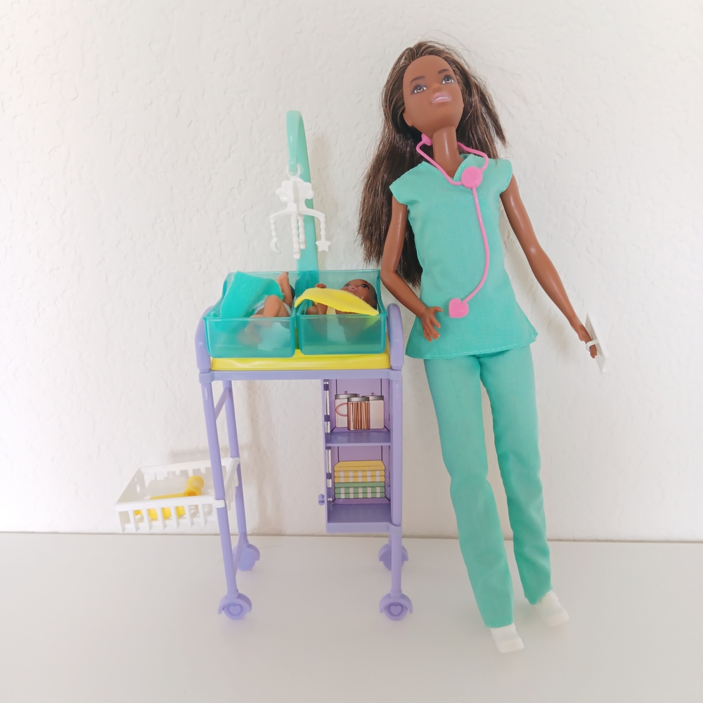 Barbie Doctor Doll with Teal and Purple Playset